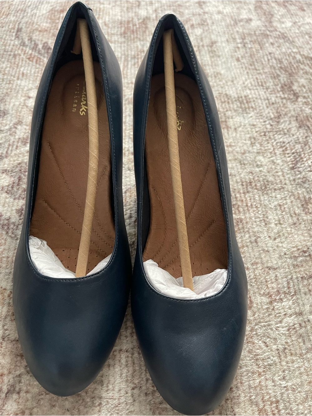 Clark’s Artisan Navy Blue Leather Pump Heels Shoes Comfort Size 9 New WO Box